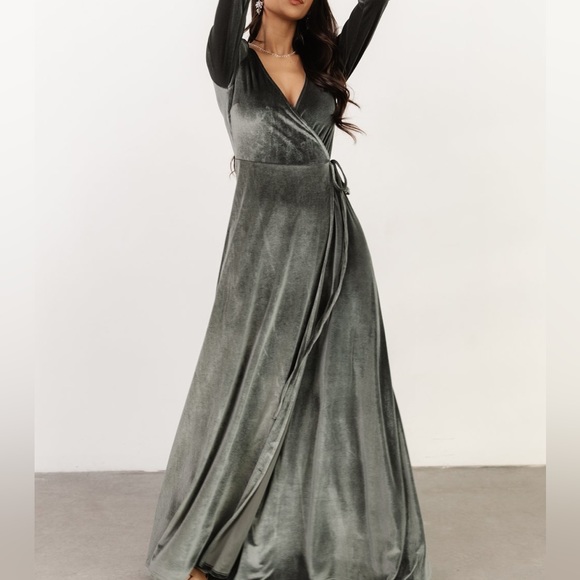 Esmerelda Velvet Wrap Maxi Dress - Picture 4 of 14